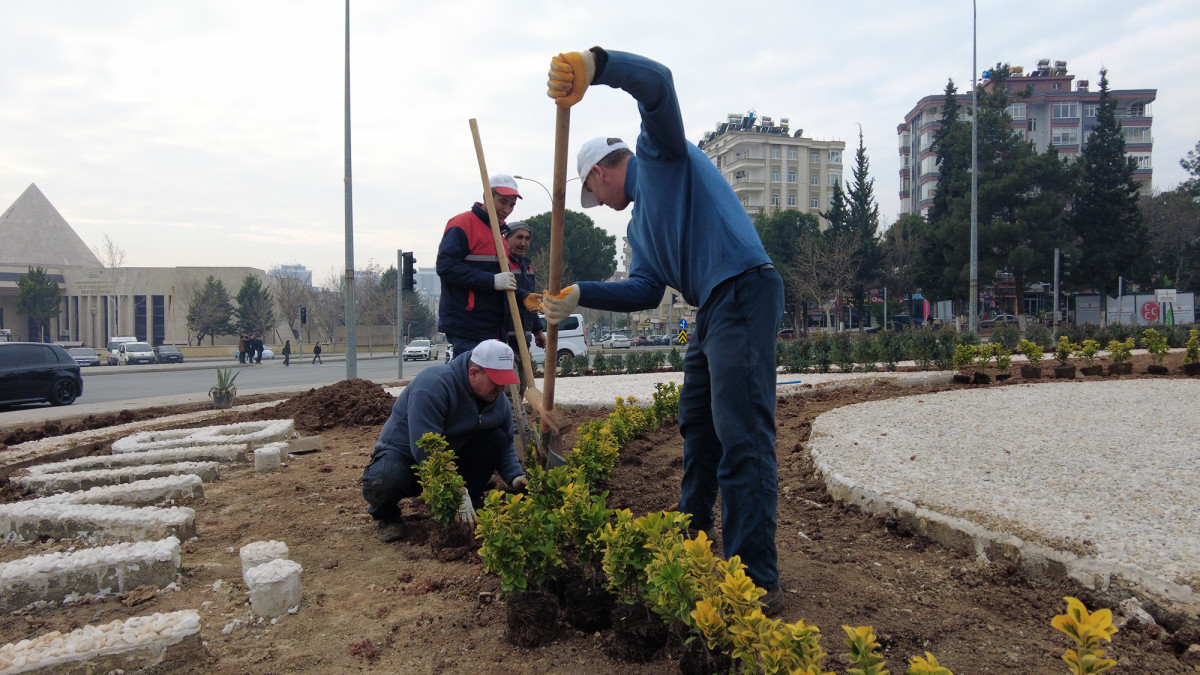 Büyükşehir, Estetik Dokunuşlarla Şehri Daha da Güzelleştiriyor