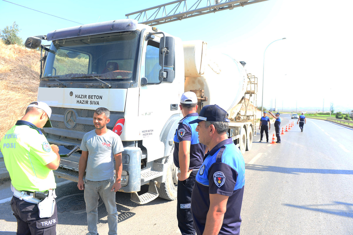 Büyükşehir’den Ağır Tonajlı Araçlara Sıkı Denetim