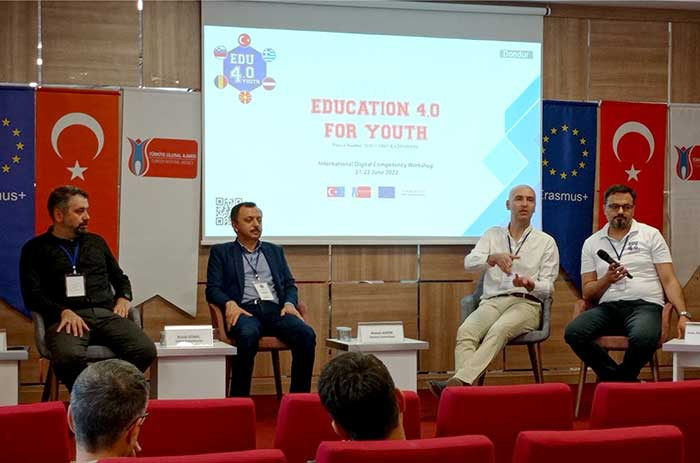 Kahramanmaraş Teknokent’te “Education 4.0 for Youth” Projesi Kapsamında Uluslararası Dijital Yetkinlik Çalıştayı Gerçekleştirildi