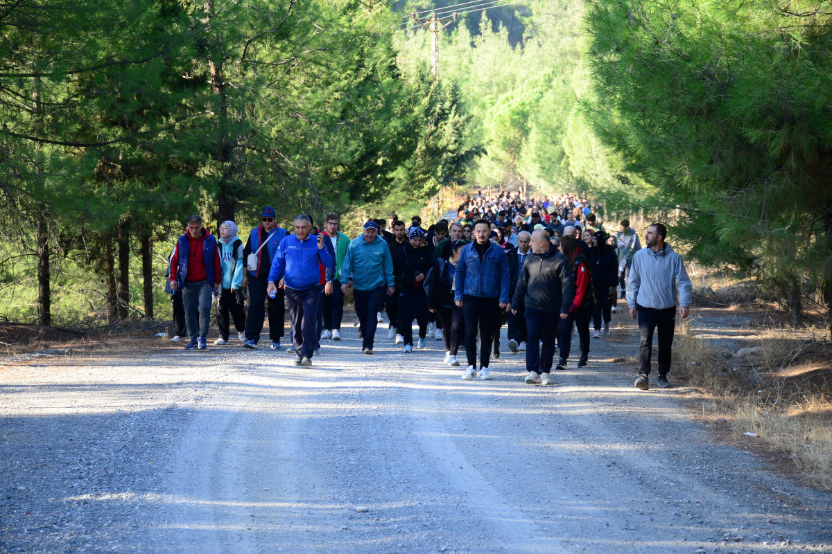 KSÜ'de 4. Geleneksel Doğa Yürüyüşü Etkinliği Gerçekleştirildi 