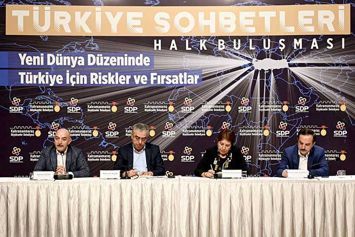 Yeni Dünya Düzeninde Türkiye İçin Riskler ve Fırsatlar Konuşuldu
